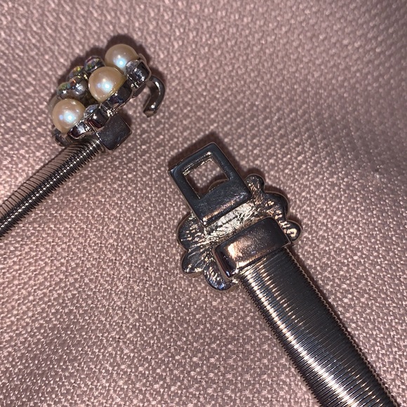 Boutique Silver Tone Snake Faux Pearl and Rhinestone Stretch Belt - Picture 5 of 5